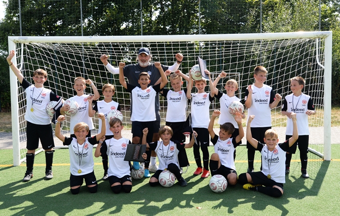 Die Eintracht Fußballschule kommt nach Taunusstein-Neuhof Die Eintracht Fußballschule kommt nach Taunusstein-Neuhof
